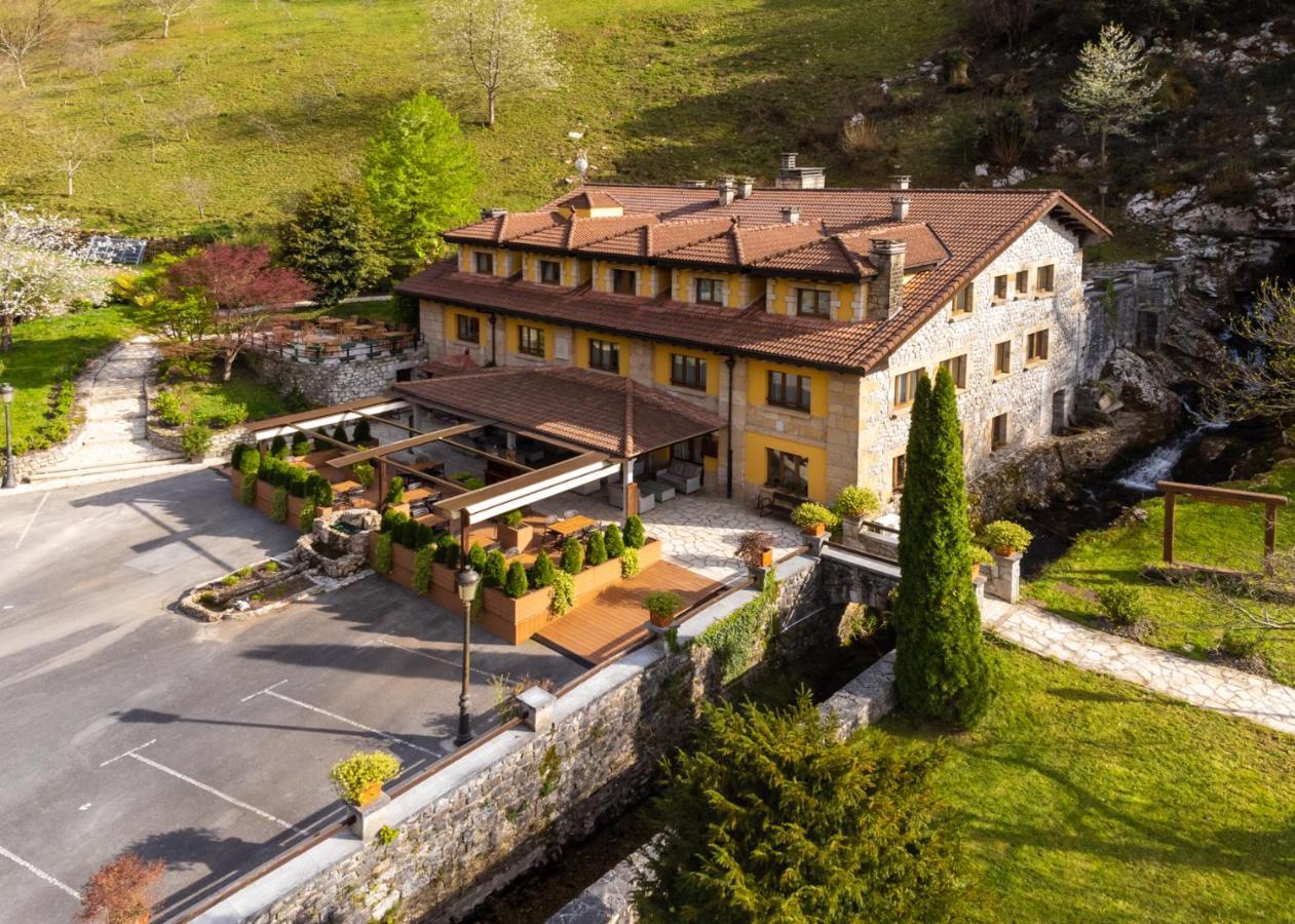 Logis Hotel Restaurante La Casa De Juansabeli 阿里纳斯·德·卡伯瑞勒斯 外观 照片